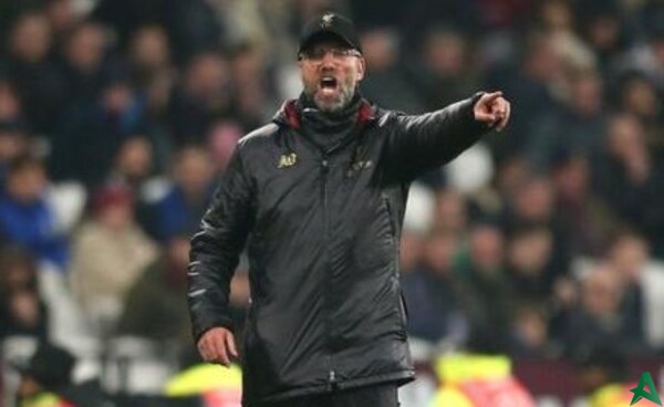 Jurgen Klopp the reds ancam mundur dari piala liga inggris