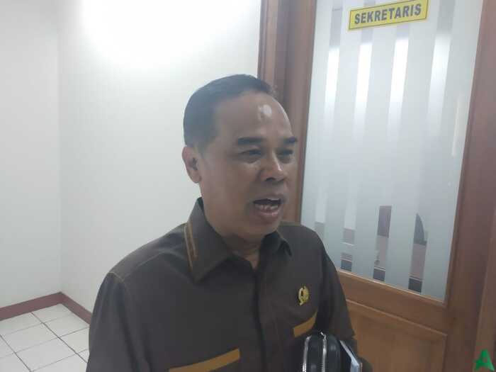 ANGGOTA DPR M FAIZAL