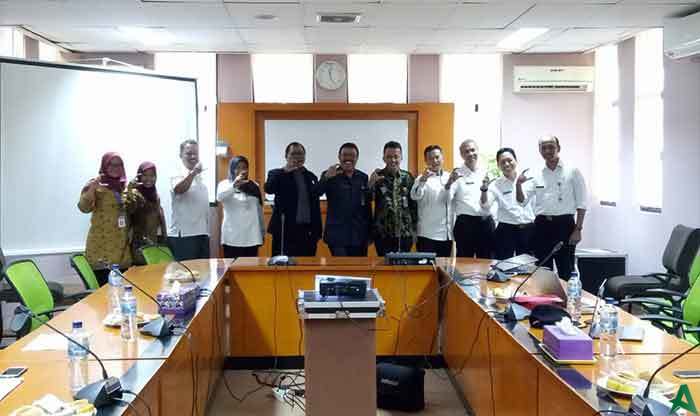 Kunjungan Tim penilai KIP Banten
