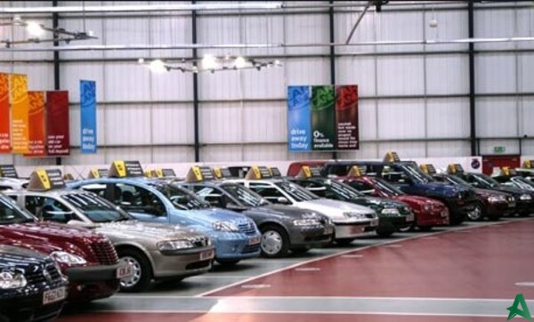 Jual beli otomotif