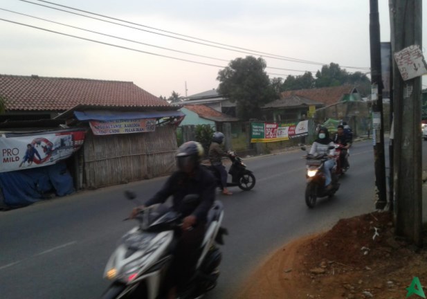 Ruas jalan Pamulang II rawan