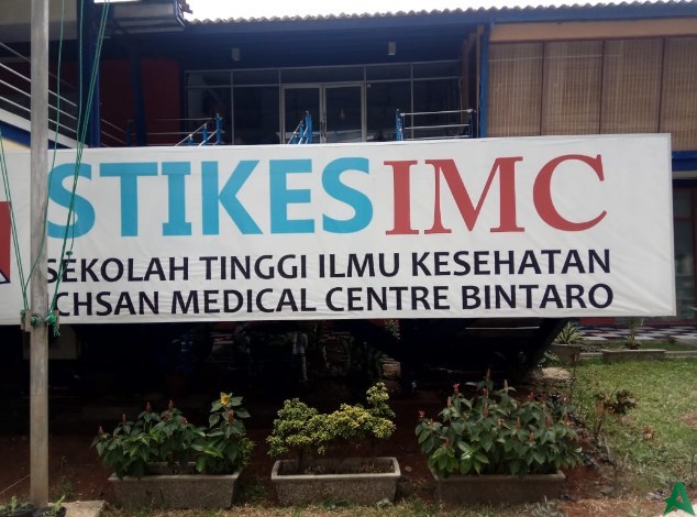 Batal Wisuda mahasiswi somasi STIKES IMC