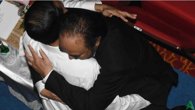 Efek Pelukan Jokowi-Surya Paloh