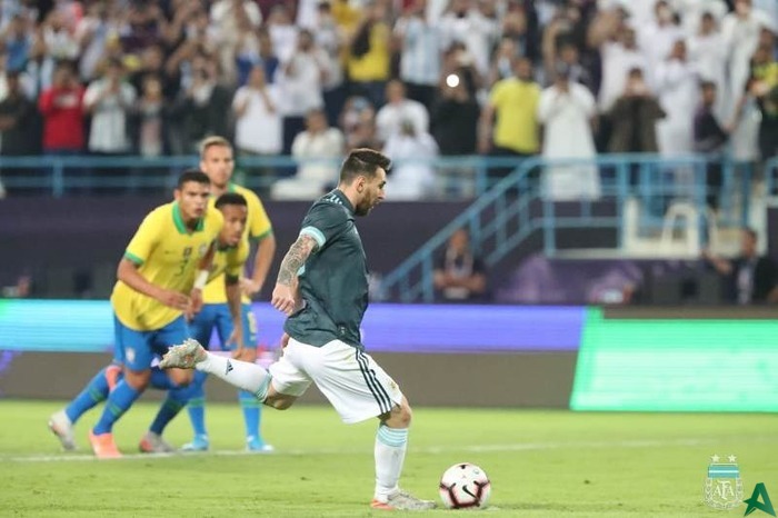 Gol Messi Memastikan Kemenangan Argentina