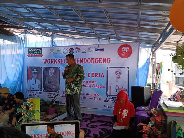 Jauhkan Gadget Dari Anak Dengan Mendongeng