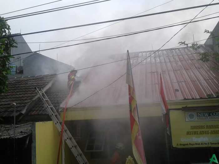 Korsleting Listrik, Tempat Kursus di Pondok Aren Terbakar