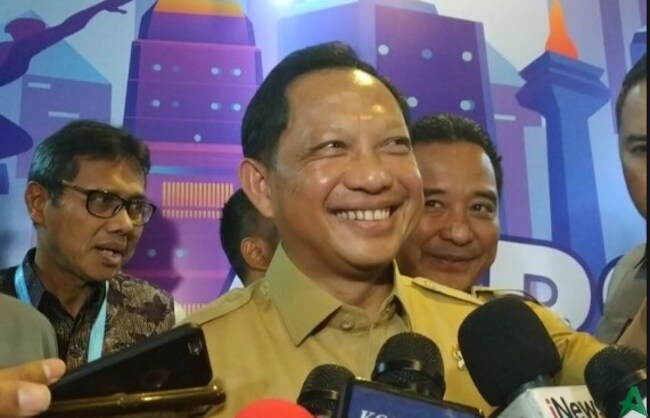 mendagri jalin komunikasi dengan pemda