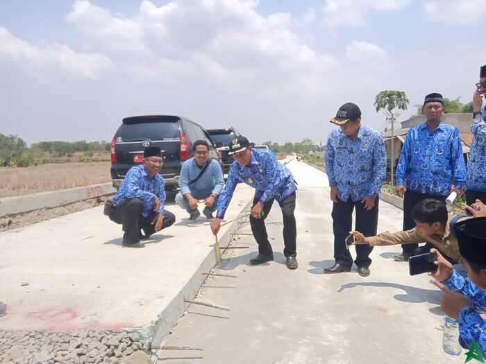Akhir Tahun, Pantau Proyek Jalan di Kecamatan Walantaka
