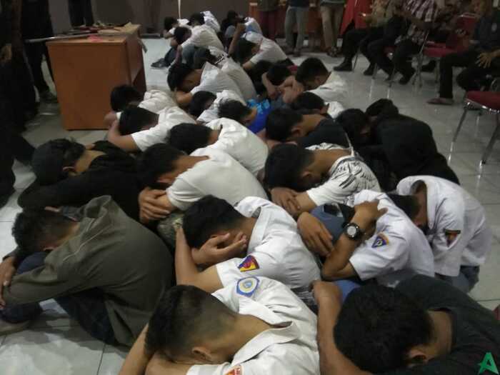 Hadiah di Hari Guru, Pelajar di Serang Malah Tawuran