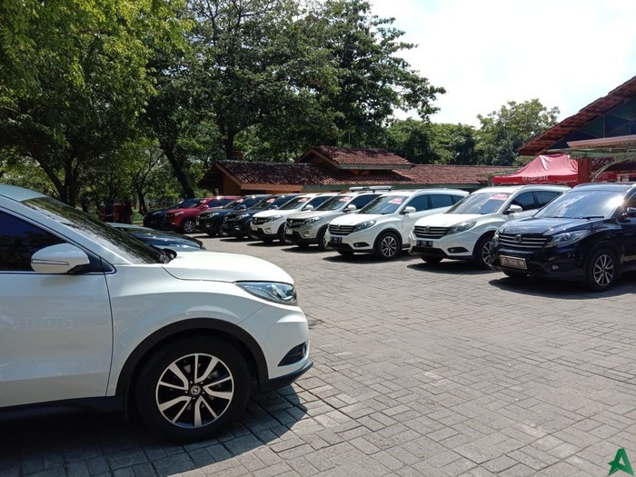 DFSK Glory Day di Makassar Berlangsung Meriah