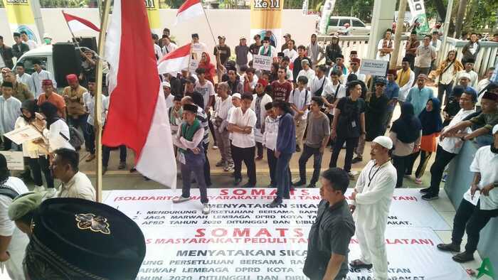 SOMATS Geruduk DPRD Tangsel