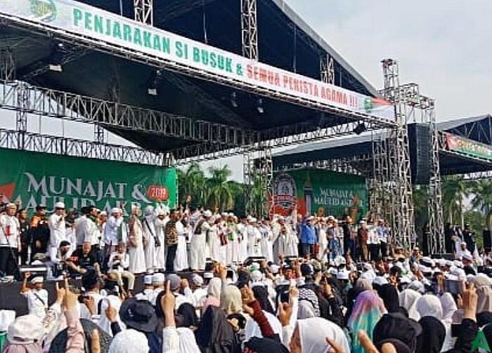 Dihadapan Massa 212, HRS Jelaskan Alasan Pencekalan