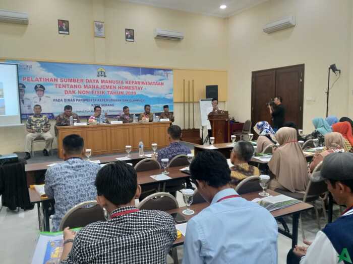 78 pemilik homestay di Serang belajar manajemen