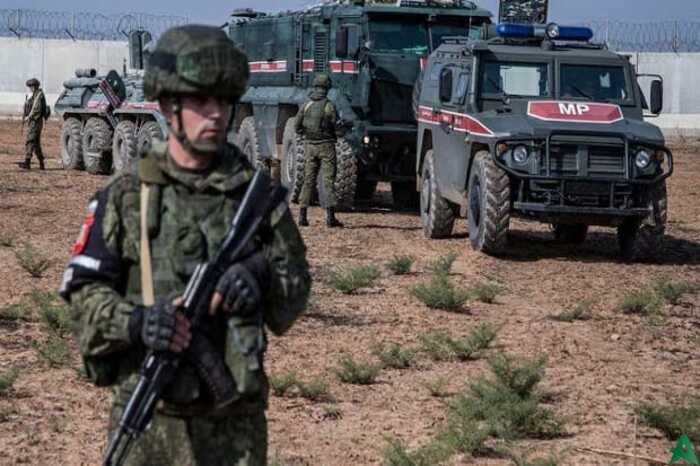 Ditinggal AS, Tentara Rusia Masuki Bekas Ibu Kota ISIS di Suriah