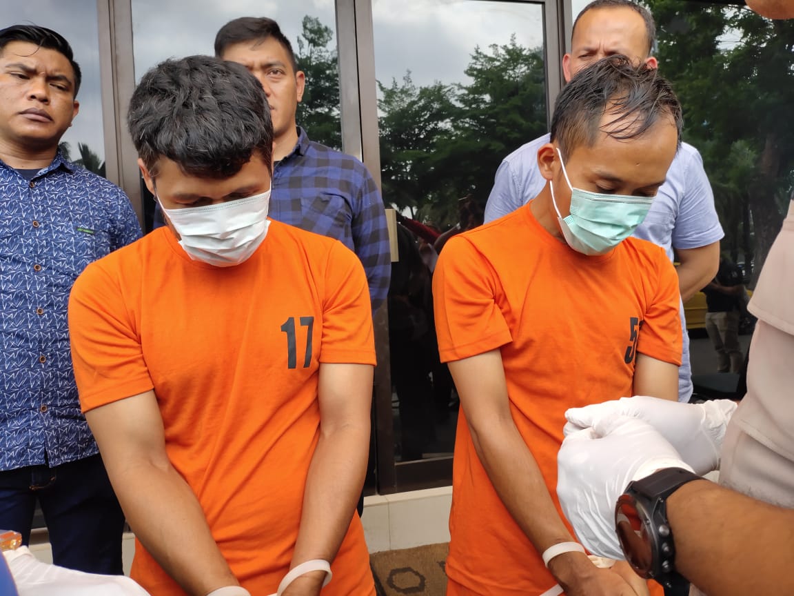 Ngaku Polisi, Dua Satpam Dicokok