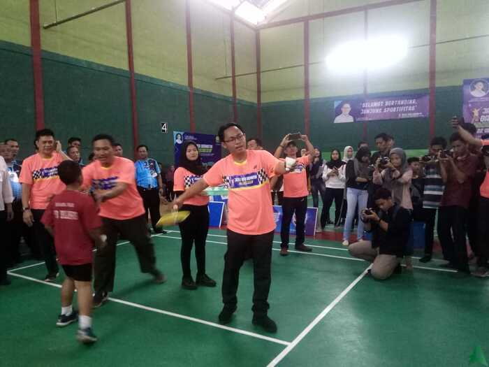 Ratusan Pebulu Tangkis Muda Ramaikan Jazuli Open Badminton Tournament 2019