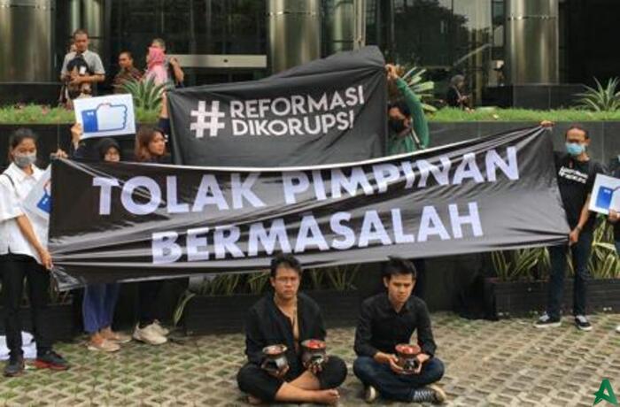 ICW Gelar Teatrikal "Usir Roh Jahat" di Gedung KPK