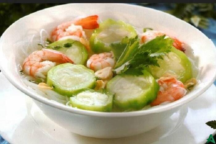 Sup Oyong Tumis Udang, Santapan Hangat untuk Malam Hari