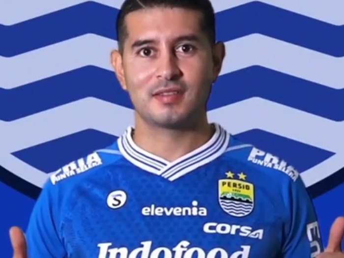 Esteban Vizcarra Resmi Perpanjang Kontrak Baru di Persib Bandung