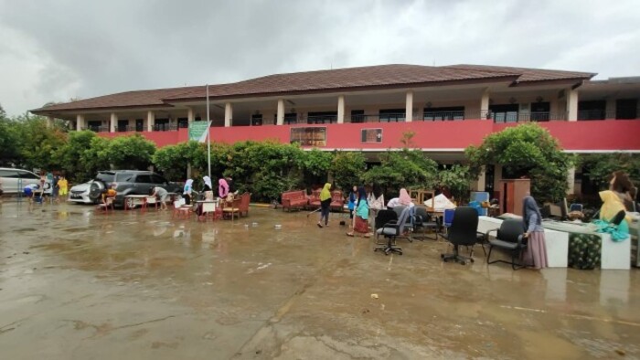 Hari Pertama Sekolah, SDN di Kota Tangerang Bersih-bersih Kelas