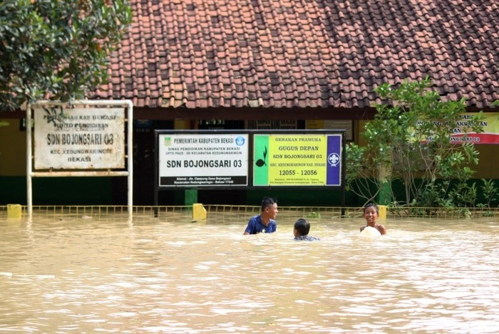 Pemda Tidak Anggarkan Dana Pendidikan 20 persen