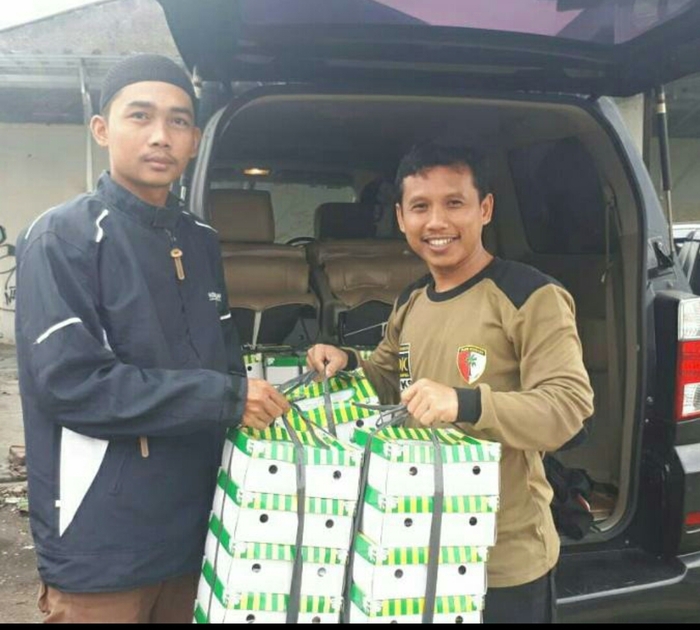 Wakil Ketua DPRD Tangsel Beri Bantuan untuk Korban Banjir