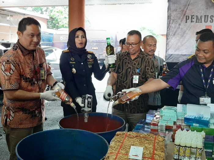 Ribuan Barang Kena Cukai Lebihi Batas Dimusnahkan