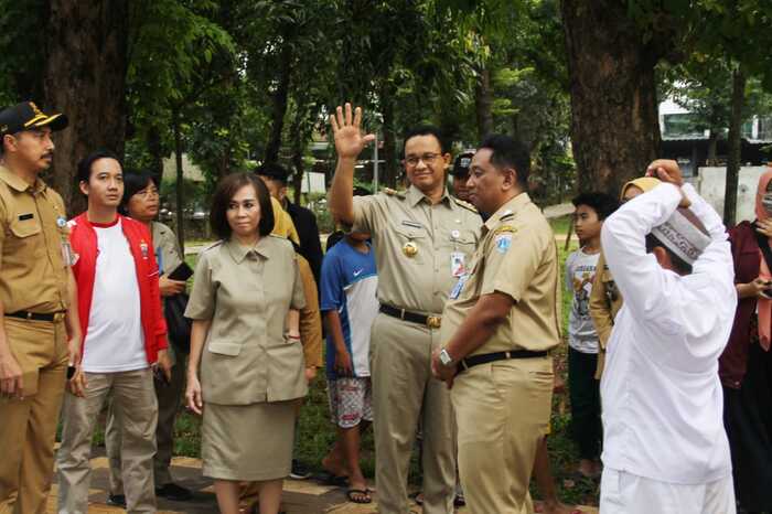 Anies Baswedan Tinjau Wajah Baru Taman Puring