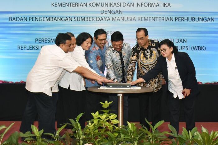 Menhub: Pengetahuan Nelayan Tentang Frekuensi Radio Masih Rendah