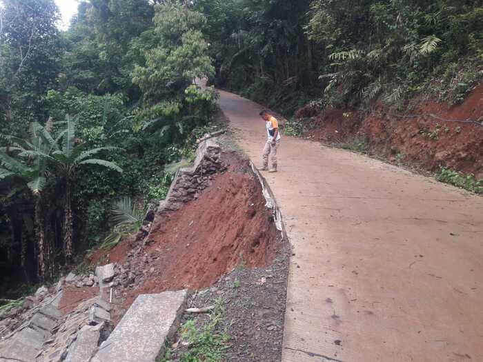BPBD Kabupaten Serang: Ada Longsoran di Jalan Mancak