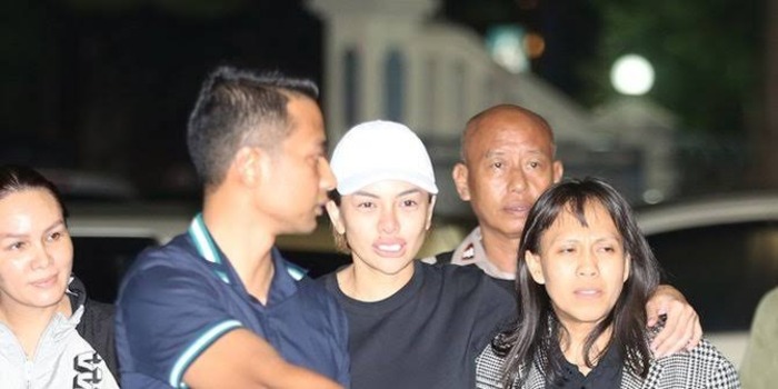 Nikita Mirzani Dijemput Paksa Polisi