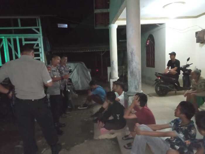 Bubarkan Tawuran Pelajar, Polisi Letuskan Tembakan Peringatan