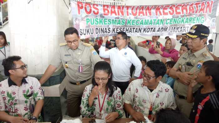 Pasca Banjir Korban Banjir Jakarta Terserang Penyakit