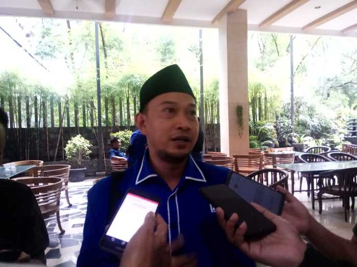 Enam Balon Walikota Paparkan Visi Misi Ke PAN Tangsel