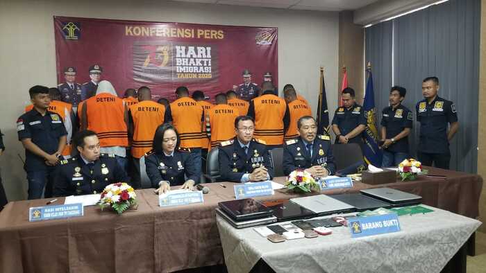Kantor Imigrasi Tangerang Ciduk 15 WNA