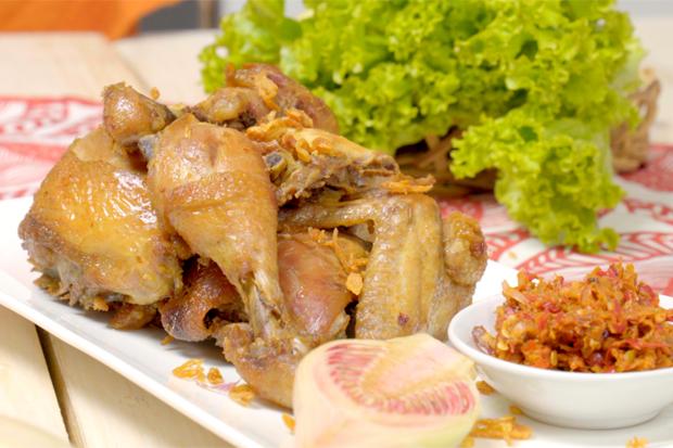 Ayam Goreng Sambal Kecicang Cocok untuk Santap Malam