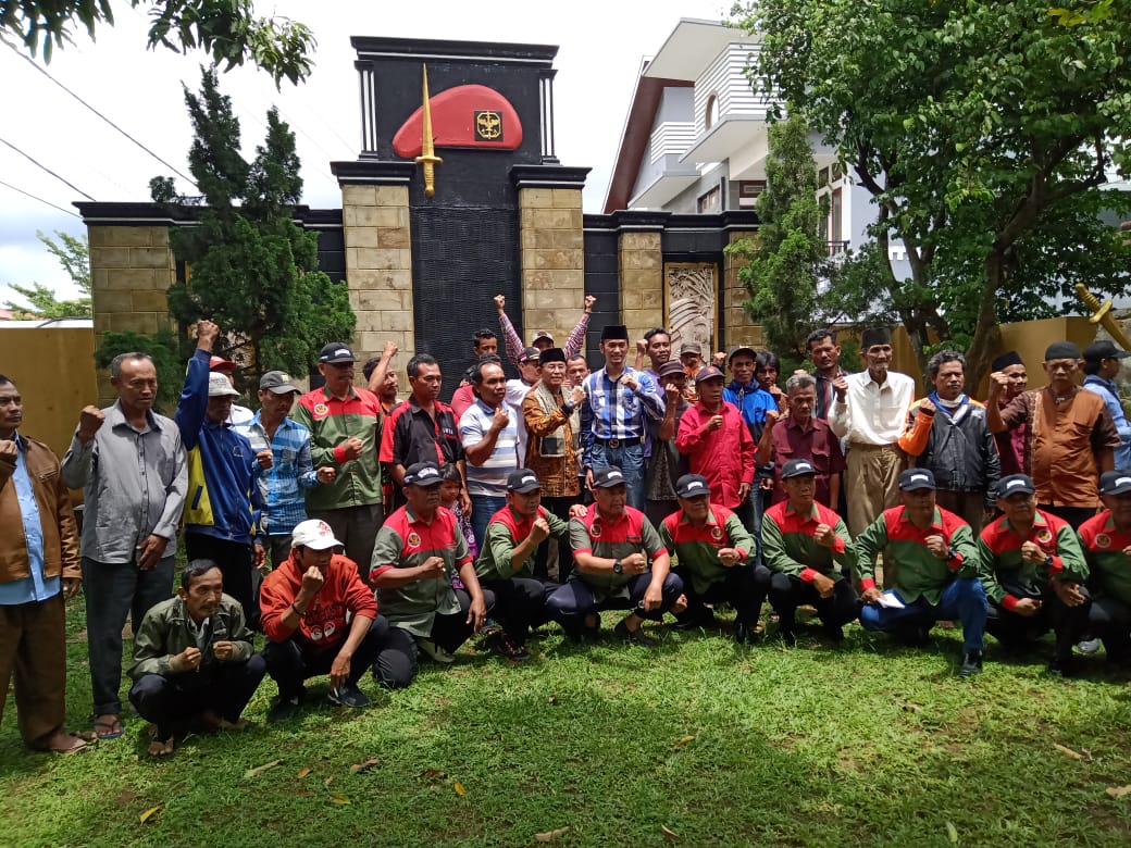 Masyarakat di Empat Kecamatan Deklarasi Dukungan ke EKi Baihaki di Pilkada Serang