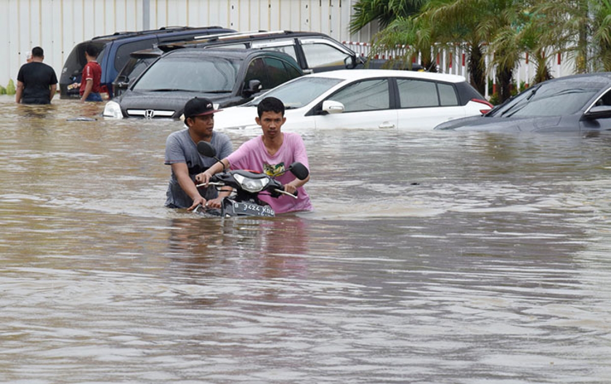 Jakarta Masih Rawan Dikepung Banjir, PDI-P-Sandiaga Uno Ikut Komen Kebijakan Anies