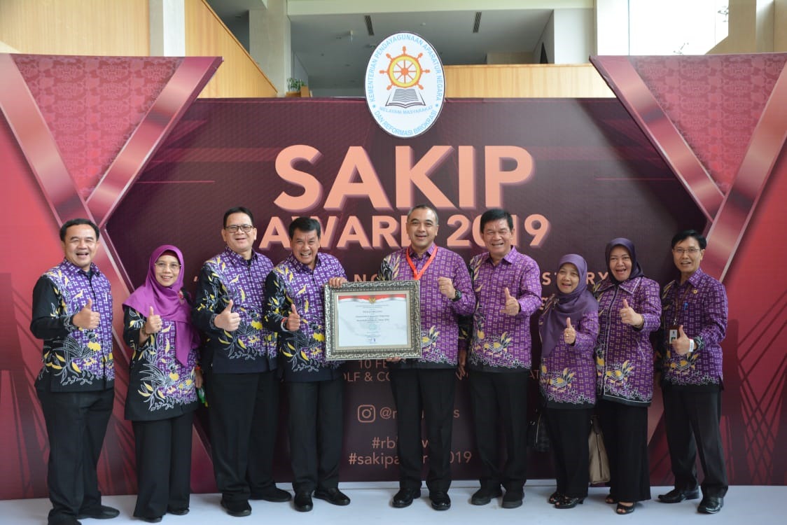 Dapat Predikat BB, Pemkab Tangerang Raih Penghargaan SAKIP 2019