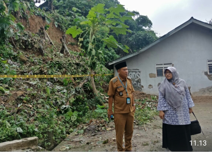 DPRD Desak Pemkot Tangsel Tangani Longsor di Cipeucang