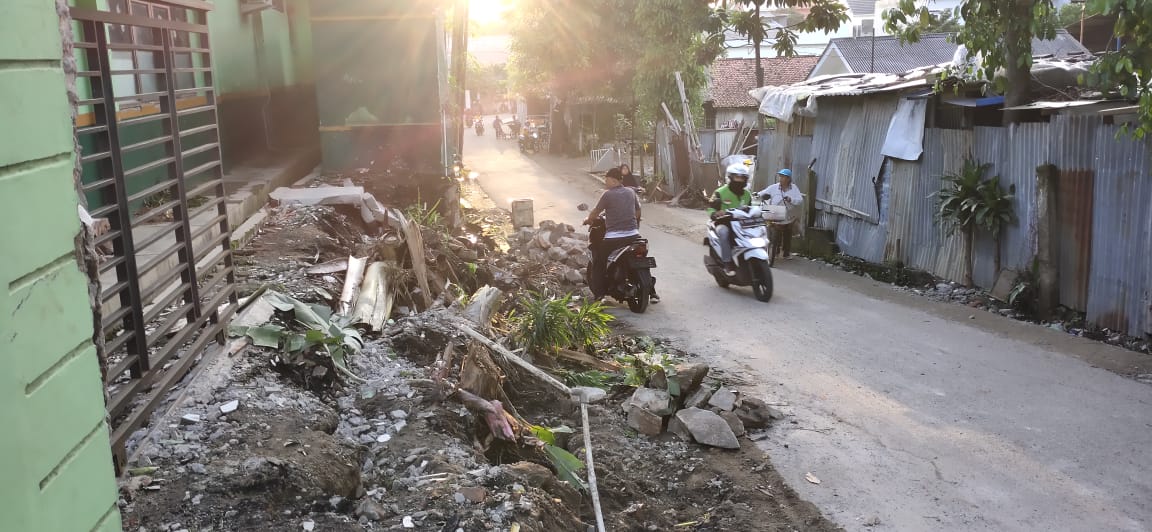 Dihantam Angin Kencang, Tembok SD di Tangsel Roboh