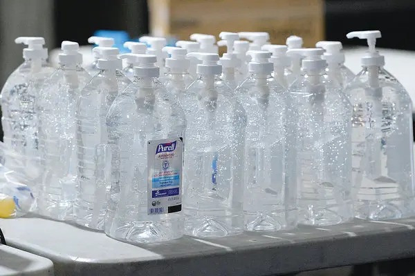 Pelajar di Kota Tangerang Memproduksi dan Jual Hand Sanitizer dengan Harga Murah