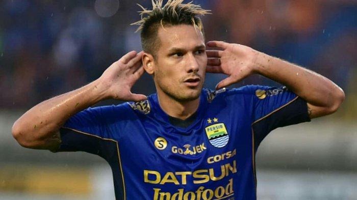 Banyak Tawaran dari Klub Luar Negeri, Maitimo Pilih Persita