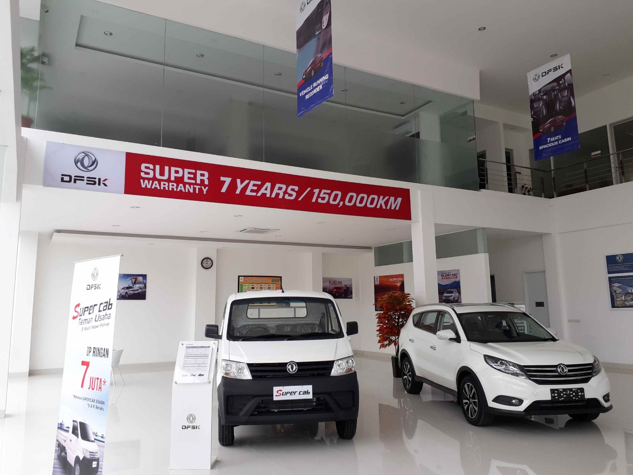 Buka Dua Dealer, DFSK Rampah Pasar Surbaya
