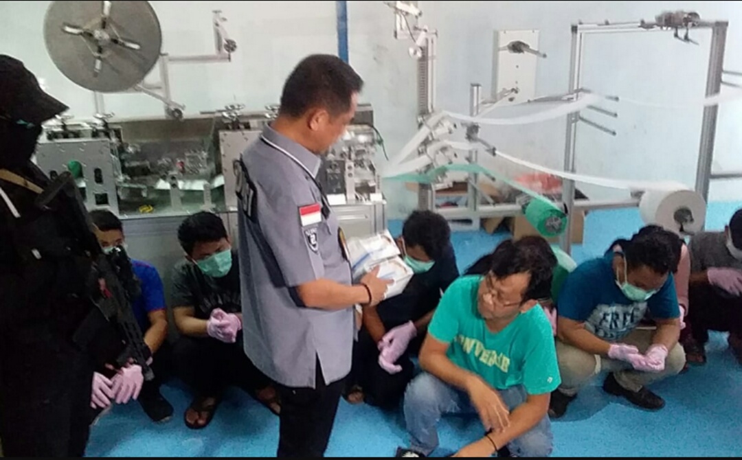 Timbun Masker, Polda Metro Jaya Gerebek Gudang di Tangerang