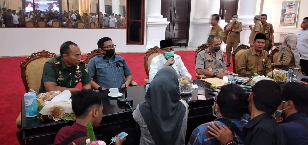 Virus Corona Mewabah, WH Pertimbangkan Lockdown