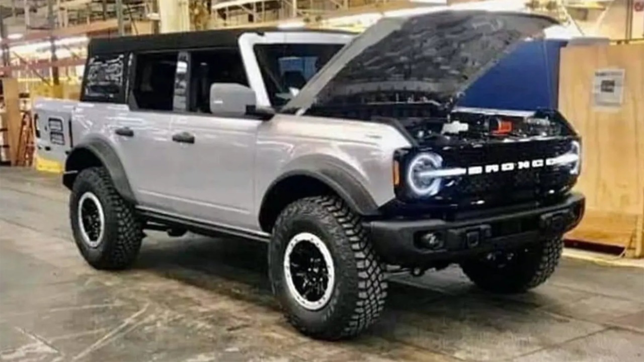 Wajah Render Ford Bronco 2021 Mirip Jeep Renagad