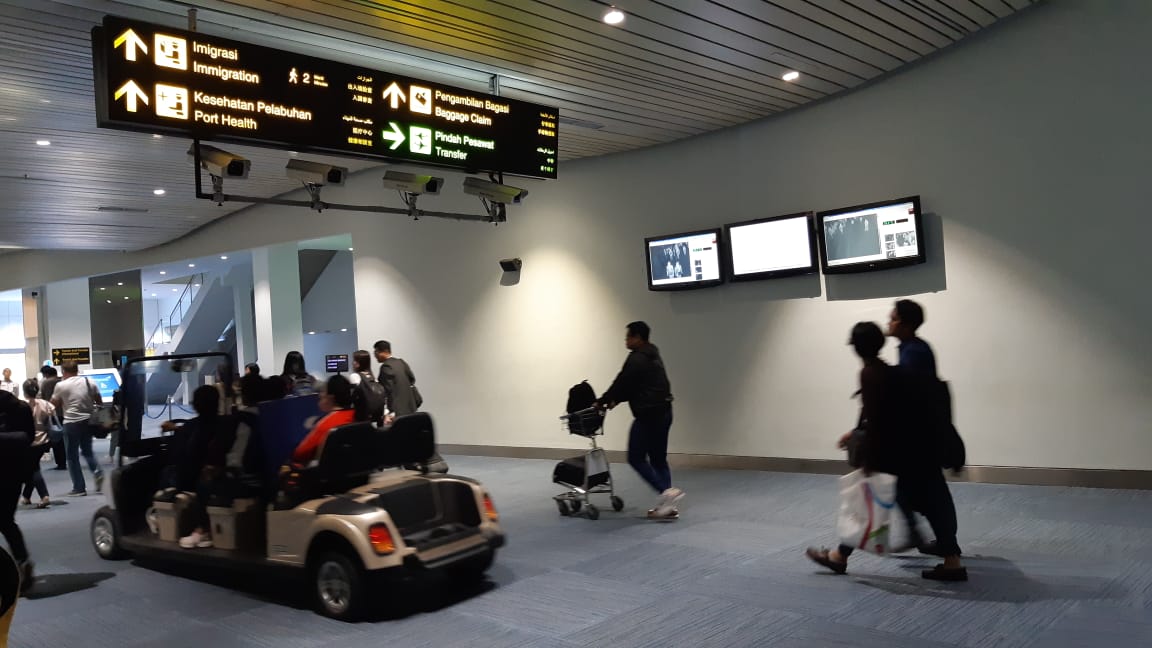 Penumpang Dari Luar Negeri Diperiksa Dua Kali di Bandara Soetta