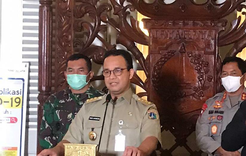 Anies Ancam Cabut Izin Usaha Perusahaan Langgar Aturan PSBB
