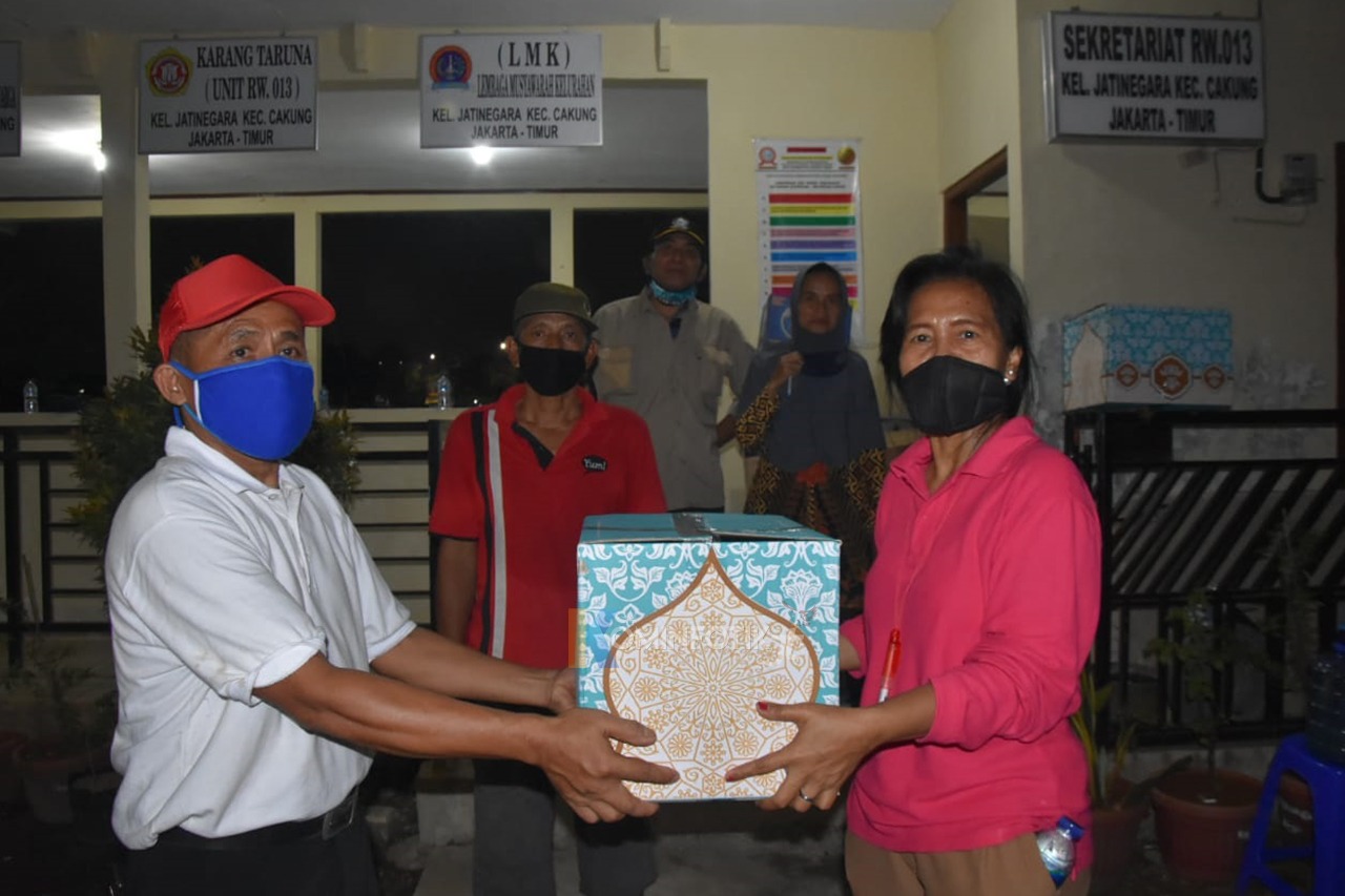 Meski Tak Punya KTP Jakarta, Warga Bisa Terima Bansos